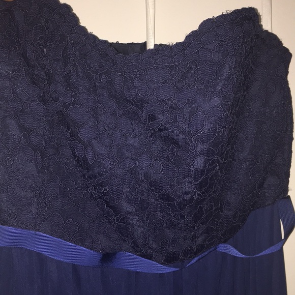 Bridesmaid Maxi - Picture 2 of 3